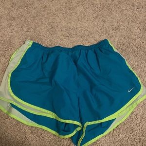 Nike Womens Dri-fit shorts XL